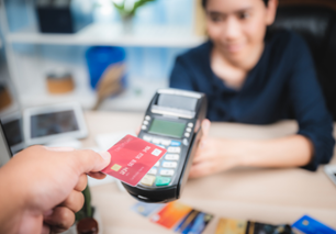 Advantages and disadvantages of card machines